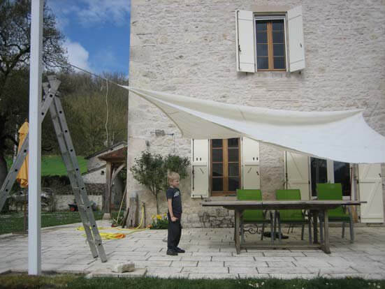 shade sail support and fixing example